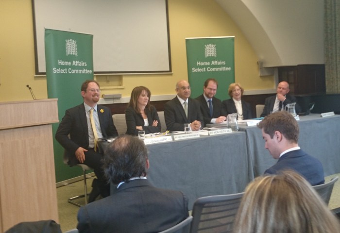 Dr Julian Huppert MP; Lynne Featherstone MP, Minister;Keith Vaz MP, Dr Roberto Dondisch, Danny Kushlick